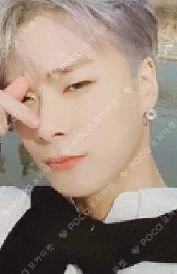 GATEWAY TIME TRAVELER Ver. MOONBIN photocard image
