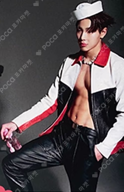 Moschino Toy 2 Bubble Gum SHOWNU photocard image