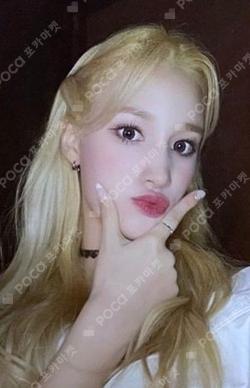 First Impact Hottracks HUENING BAHIYYIH photocard image