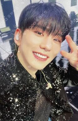 SHAPE of LOVE Universe Comeback Show KIHYUN photocard image