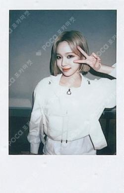 Girls fansland WINTER photocard image