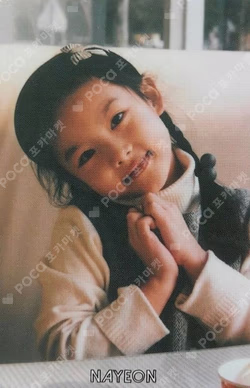 THE STORY BEGINS NAYEON photocard image