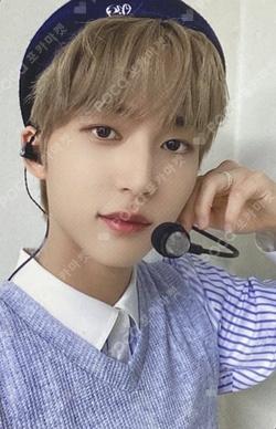 WAY UP WITHMUU HWI photocard image