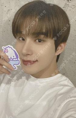 NCT X SANRIO PHOTO CARD HOLDER KEY RING + PHOTO CARD SET