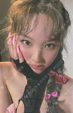 TWICE NAYEON photocard image