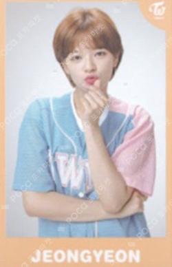 1st TOUR 'TWICELAND : The Opening' ENCORE Photocard JEONGYEON photocard image