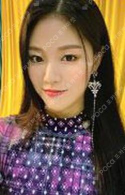 [&] A HyunJin photocard image