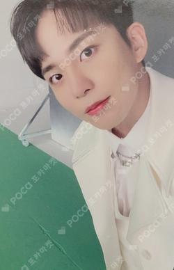 THE WORLD EP.1 : MOVEMENT DIGIPAK VER. hello82