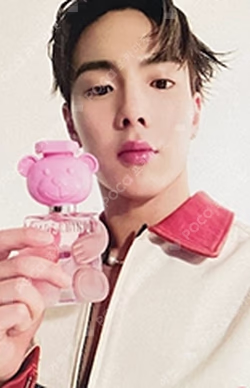 Moschino Toy 2 Bubble Gum SHOWNU photocard image