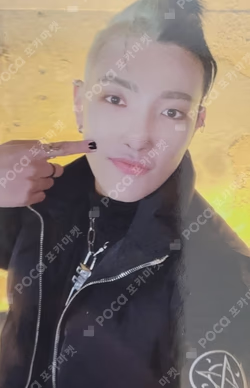 THE WORLD EP.1 : MOVEMENT DIGIPAK VER. hello82