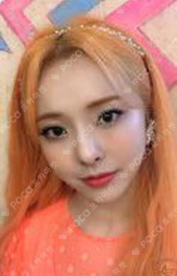 [12:00] C ViVi photocard image