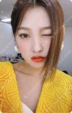 [&] A Choerry photocard image