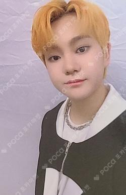 WAY UP BROADCAST HYUNSOO photocard image