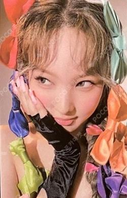 TWICE NAYEON photocard image