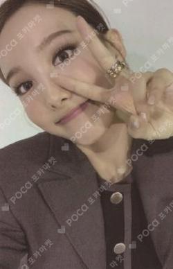 Eyes wide open NAYEON photocard image