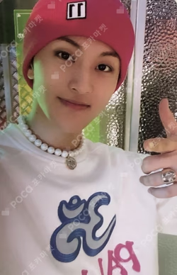 2 Baddies Digipack Ver.