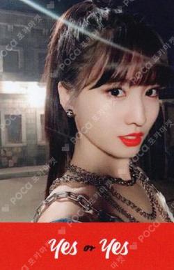 YES or YES MOMO photocard image