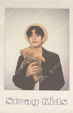 2022 Season Greetings Room,Mates