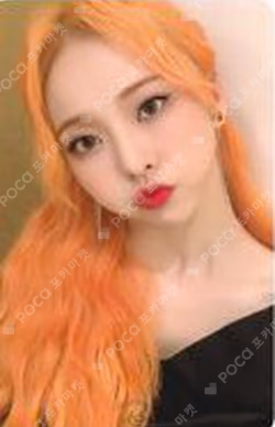 [12:00] A ViVi photocard image