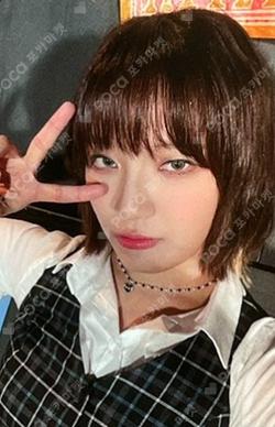 the Billage of perception : chapter one SYNARA RECORD MoonSua photocard image