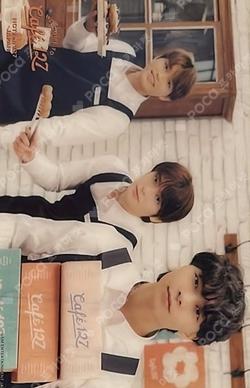 Zen -Japan Presents “Café ” Unit photocard image