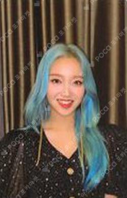 [12:00] A Go Won photocard image