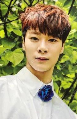 Summer Vibes MOONBIN photocard image