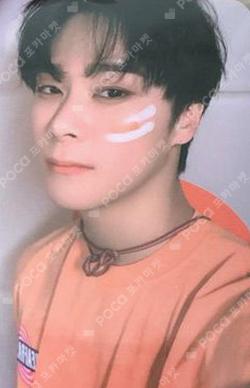2021 Season's Greetings APPLEMUSIC MOONBIN photocard image