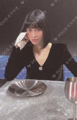 Eyes wide open MOMO photocard image