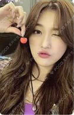 [12:00] B Choerry photocard image