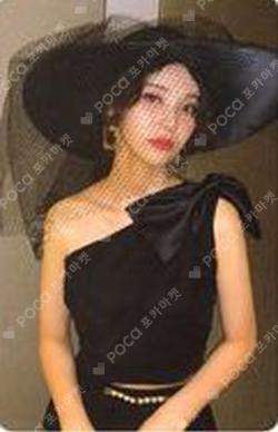 [12:00] A JinSoul photocard image