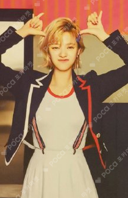 Pocamarket, TWICE JEONGYEON SIGNAL C ver. K-pop Photocard
