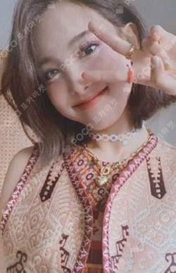 MORE&MORE NAYEON photocard image