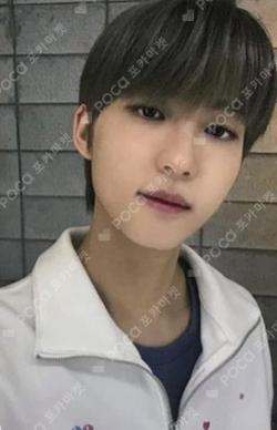 WAY UP blip HWI photocard image