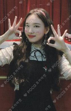 TWICE NAYEON photocard image