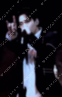 Mic Badge SUGA photocard image