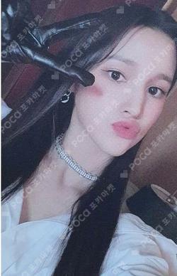 First Impact Connect 1 Ver. HUENING BAHIYYIH photocard image