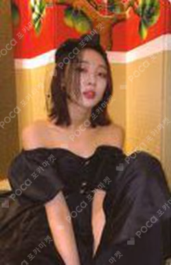 [12:00] A Yves photocard image