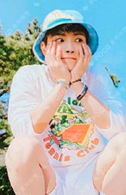 Season Songs Ver. 1 HONGJOONG photocard image