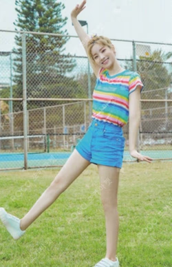 Twaii's Shop Trading Card