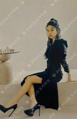 4TH WORLD TOUR 'Ⅲ' Trading Card CHAEYOUNG photocard image