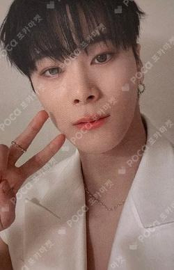 IN-OUT FADE IN Ver. MOONBIN photocard image
