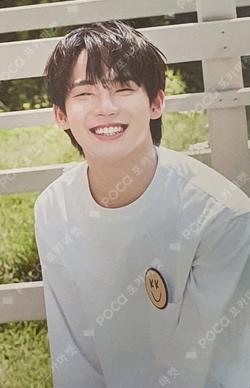 ma:nyo  CHOI HYUN SUK photocard image