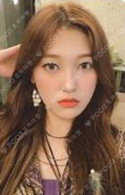 [12:00] B Choerry photocard image