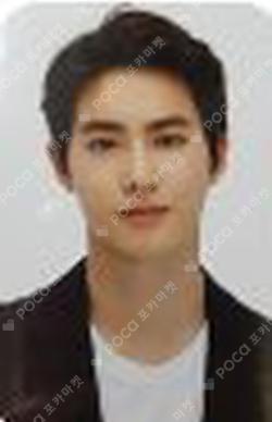 Imagen de la photocard de SUHO de EXO