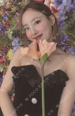Eyes wide open NAYEON photocard image