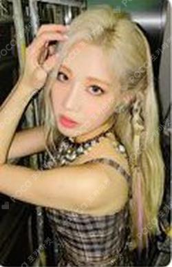 [&] C Kim Lip photocard image