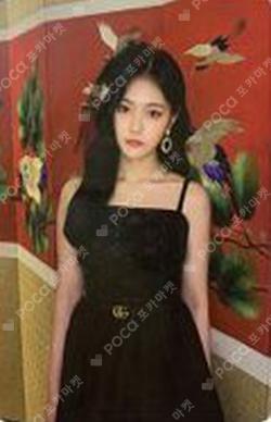 [12:00] A HyunJin photocard image
