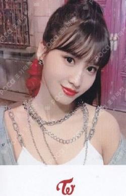 YES or YES MOMO photocard image