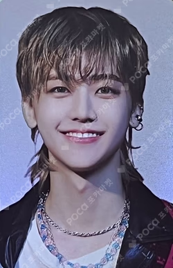 GLITCH ARCADE CENTER POP-UP STORE POSTCARD + HOLOGRAM PHOTO CARD SET